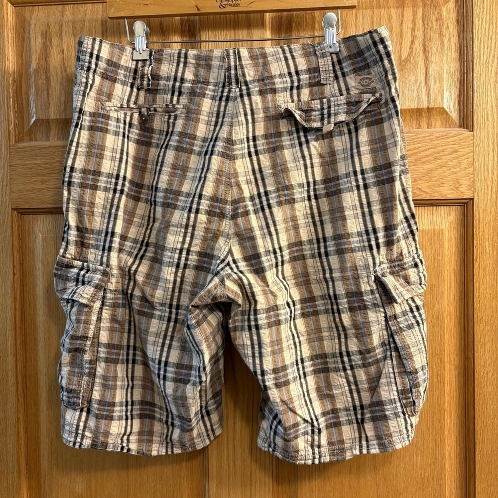 W.R.K. Materials Co Brown Plaid Cargo Shorts Men’s Size 34 - Loose Baggy Casual - Picture 2 of 5